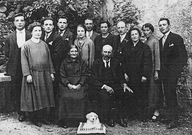 Famiglia Cariboni, anno 1928